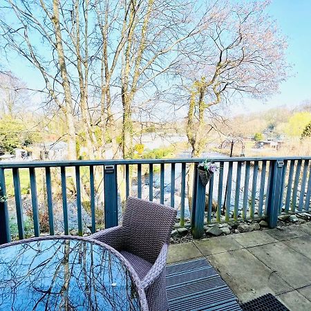 18 River View Chalet-Glan Gwna Holiday Park Caernarfon Exterior photo